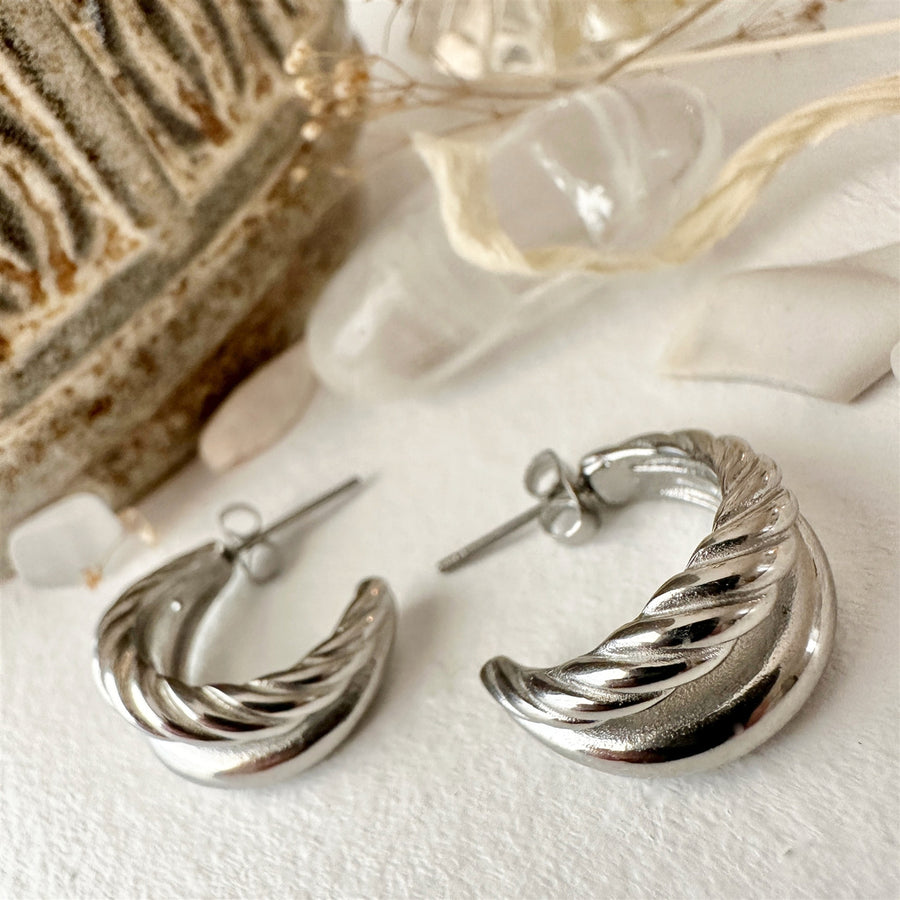 Mithra Hoop Earrings