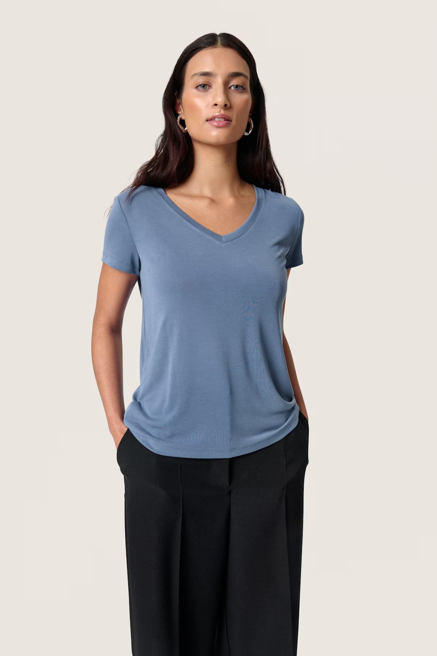 Columbine V-neck T-shirt