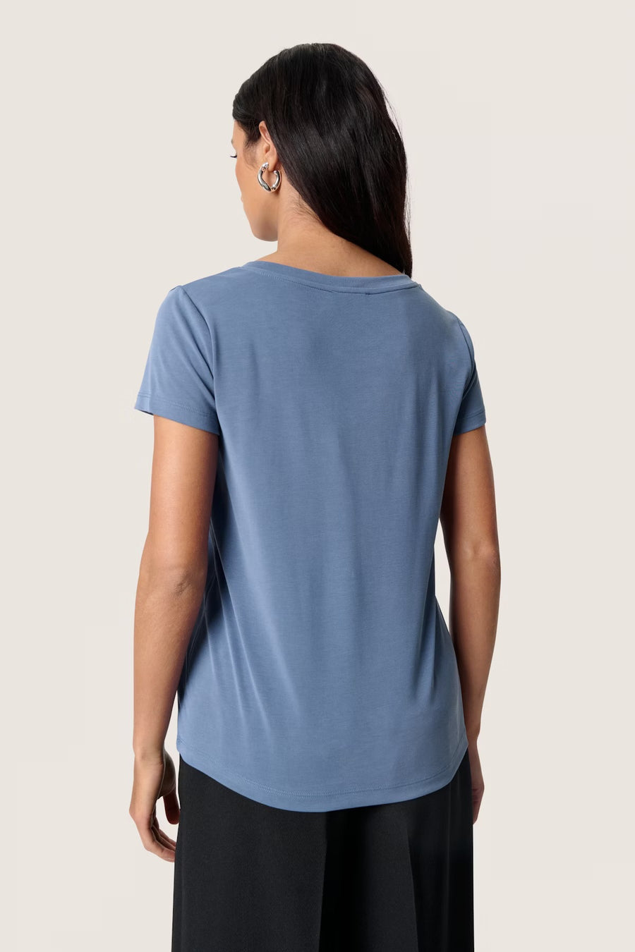 Columbine V-neck T-shirt