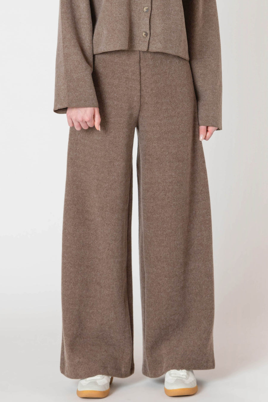 JoJo Pant