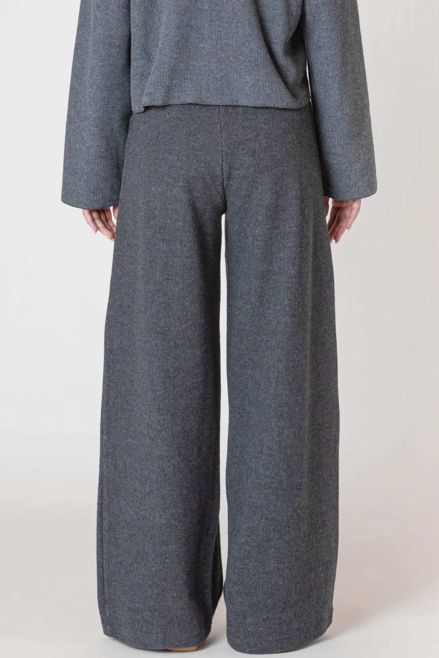 JoJo Pant