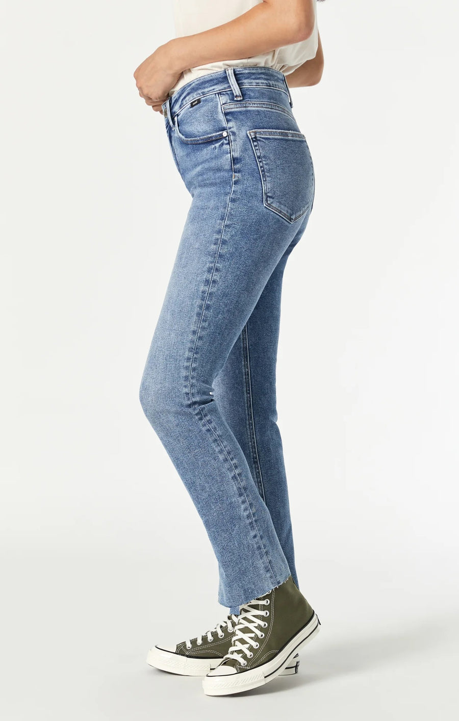 Viola | Cropped straight leg jean | mid brushed blue